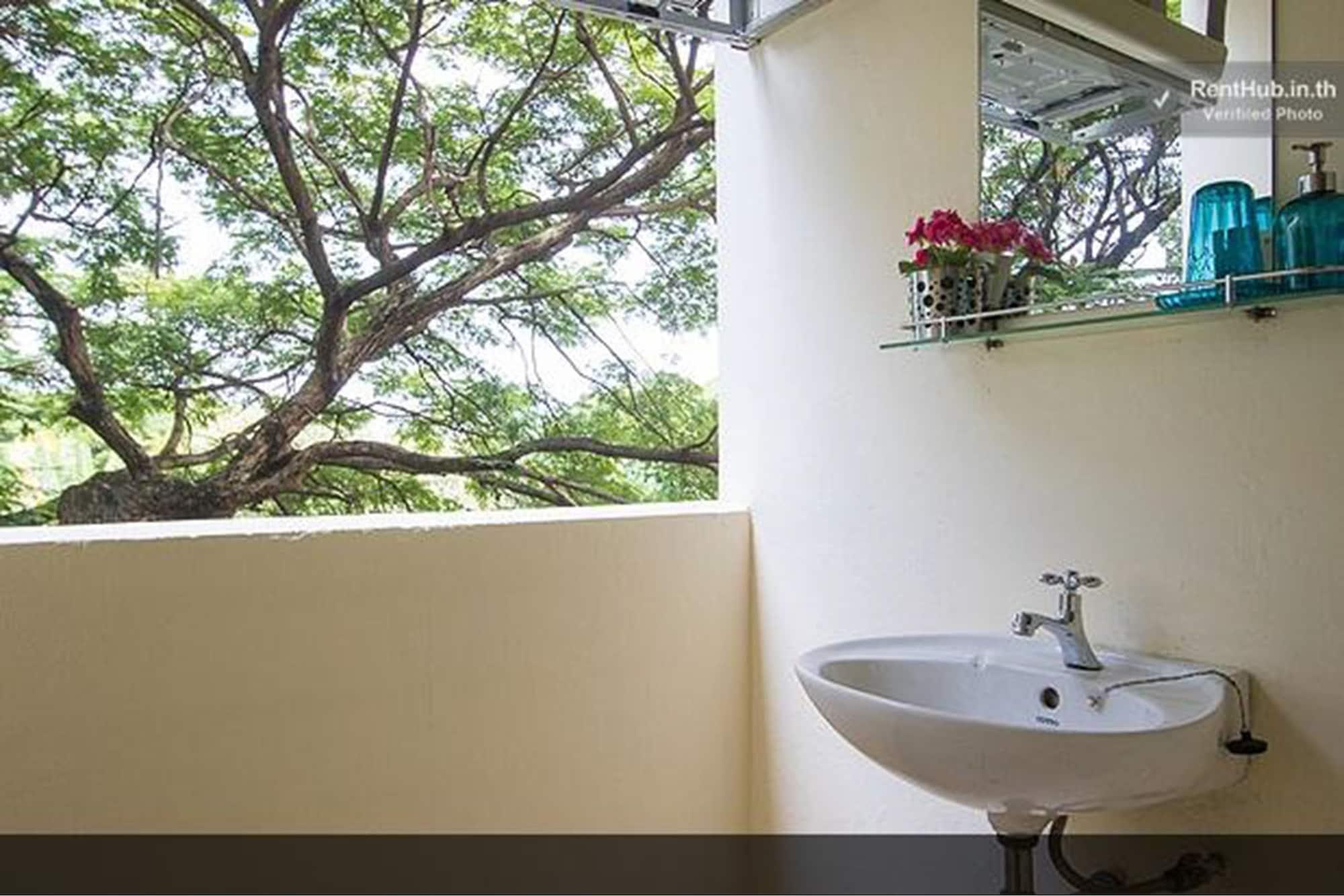 Homeplace Residence Bangkok Ngoại thất bức ảnh